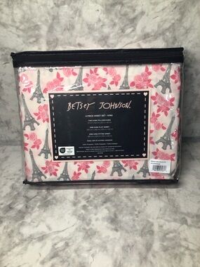 Betsey Johnson NEW King Size FLAT SHEET ONLY Floral Paris Pink White Grey
